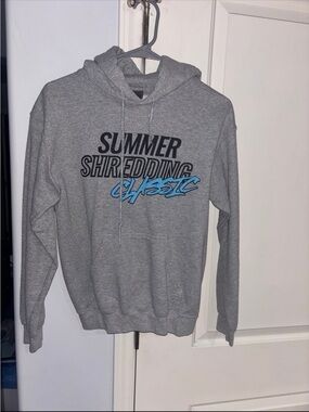 Alphalete summer shredding hoodie